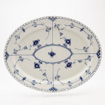 Serving dish, porcelain, Royal Copenhagen, "Musselmalet helblond", model 1149, 1969-1974.