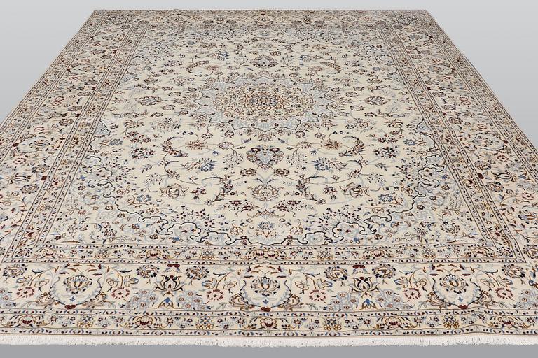 Rug, Nain, part silk, so-called 9LAA, approx. 403 x 303 cm.