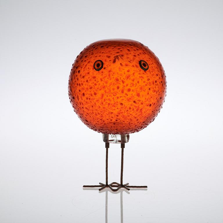 A Peter Pelzel 'Pulcino' glass figure of a bird, copper legs, Italy 1960's.
