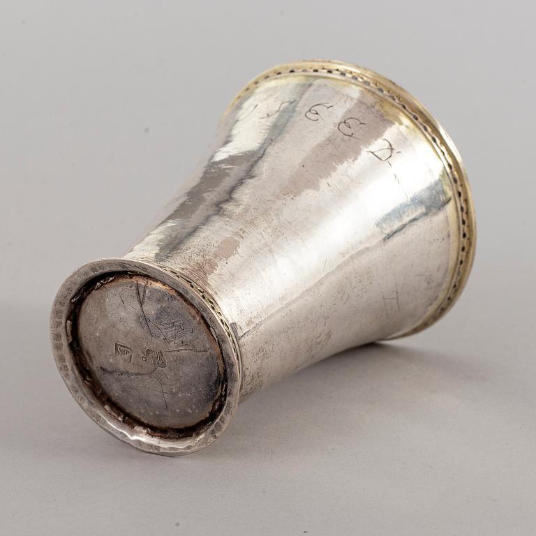M Simons, bägare, silver, Piteå (1756-59).