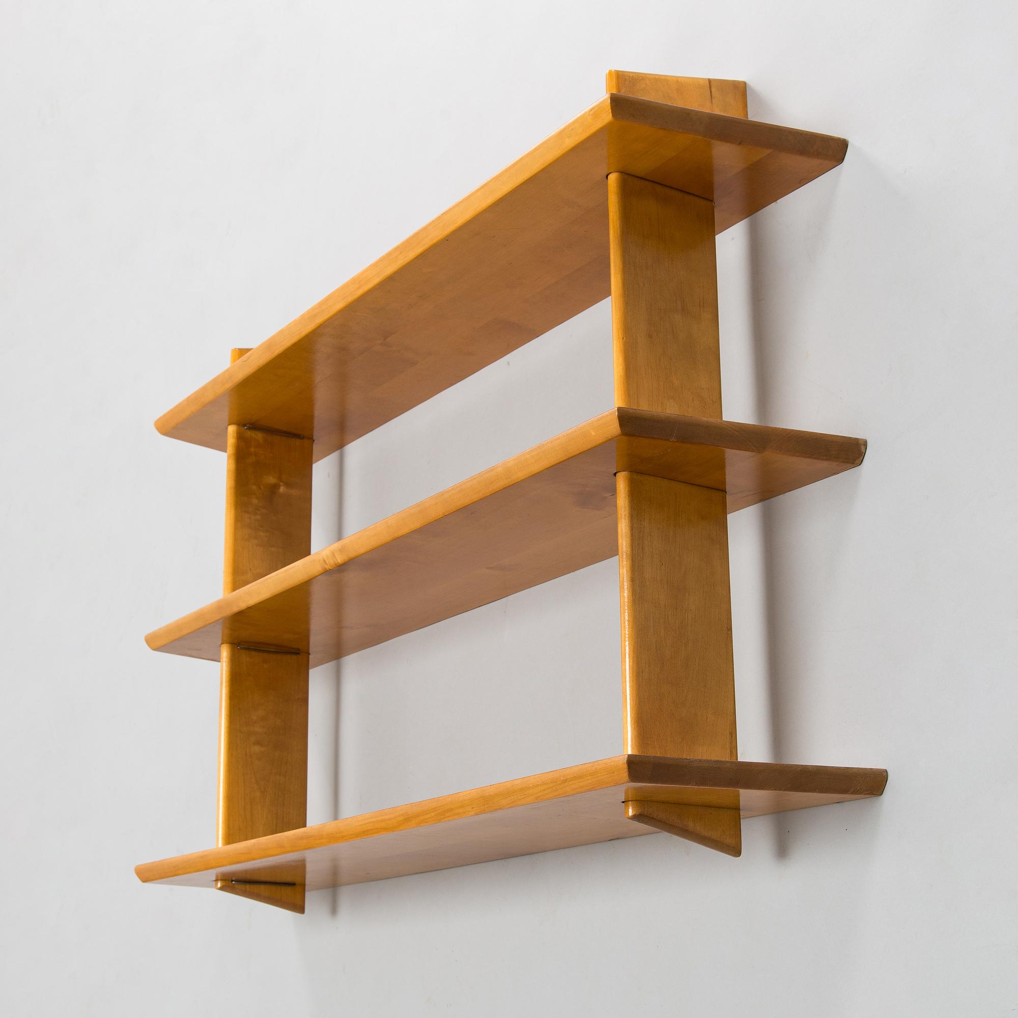 A mid-20th-century shelf.