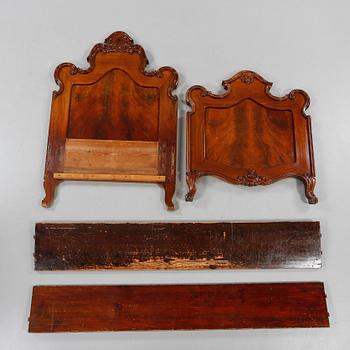 SÄNGAR, ett par, nyrokoko, 1800-talets andra hälft.