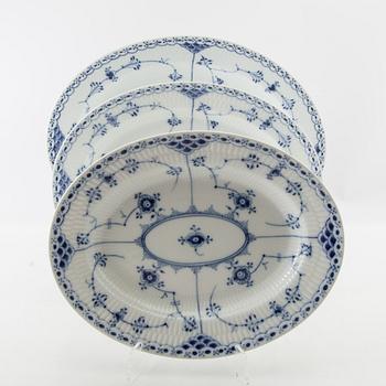 Royal Copenhagen, servis, 92 delar, "Musselmalet halvblonde" , Royal Copenhagen, Danmark.