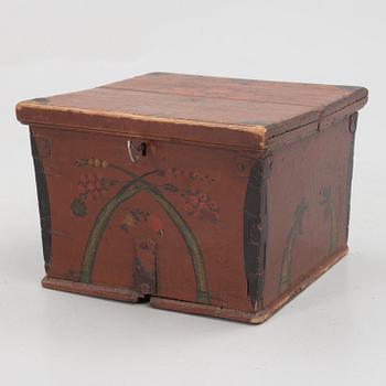 A Swedish box, 19th Century.