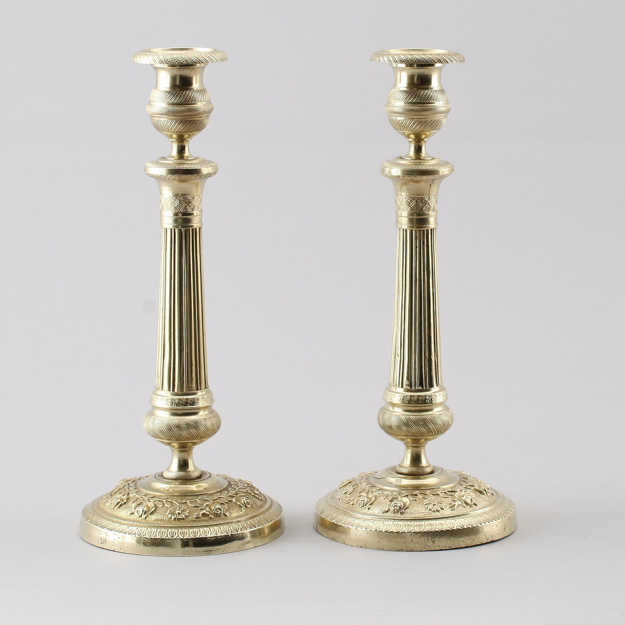 LJUSSTAKER, 1 par, förgylld brons, empire, 1800-talets första hälft.