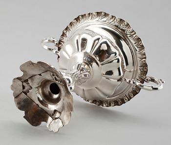 STRÖSOCKERSKÅL, silver, Carl Nyström, Stockholm 1854. Vikt ca 745 gram.