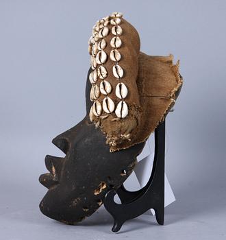 MASK, från Dan-stammen, Elfenbenskusten.