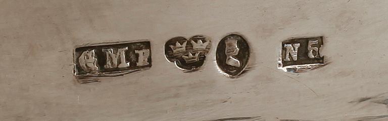 STRÖSOCKERSKÅLAR, 1 par, silver, Gustaf Möllenborg, Stockholm 1891. Vikt ca 1597 g.