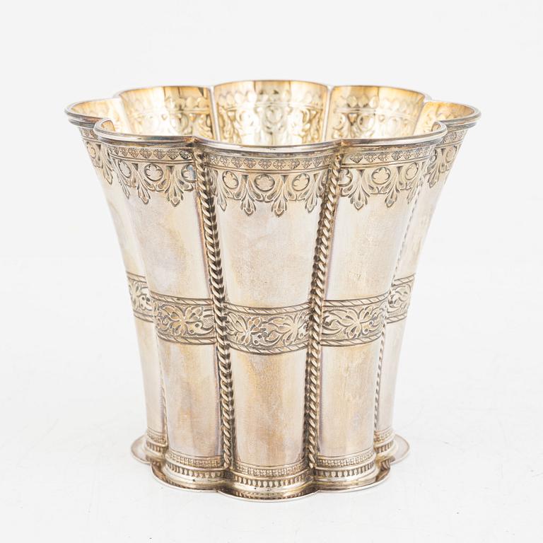 A Danish sterling silver beaker, mark of A. Michelsen, Denmark 1947.
