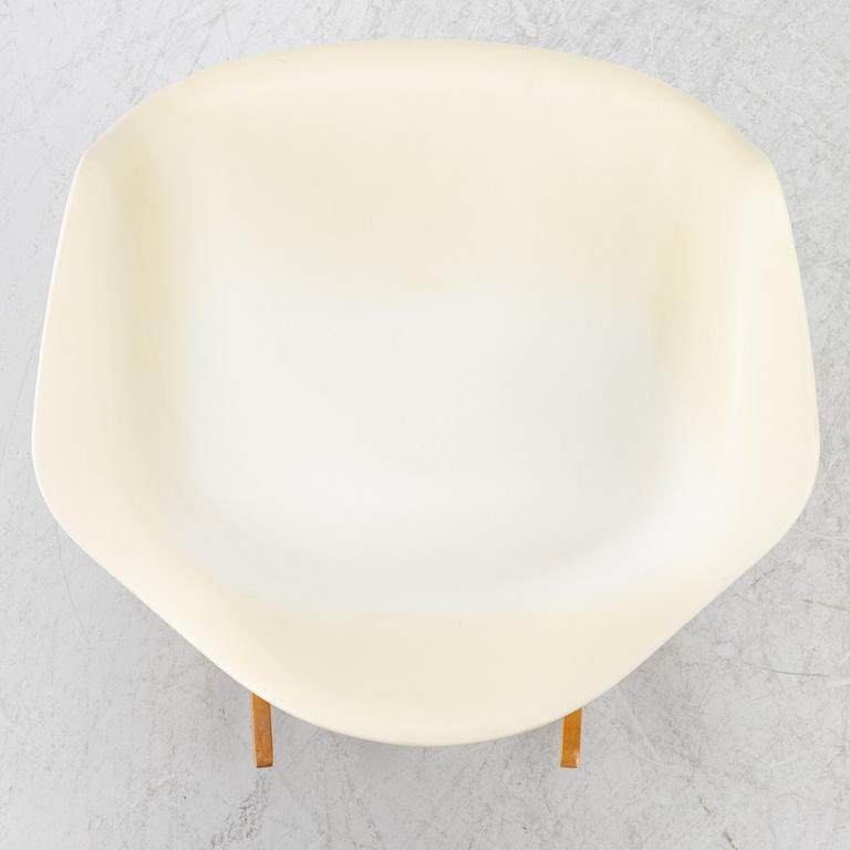 Charles & Ray Eames, Rocking chair, 'Plastic Armchair RAR, Vitra.