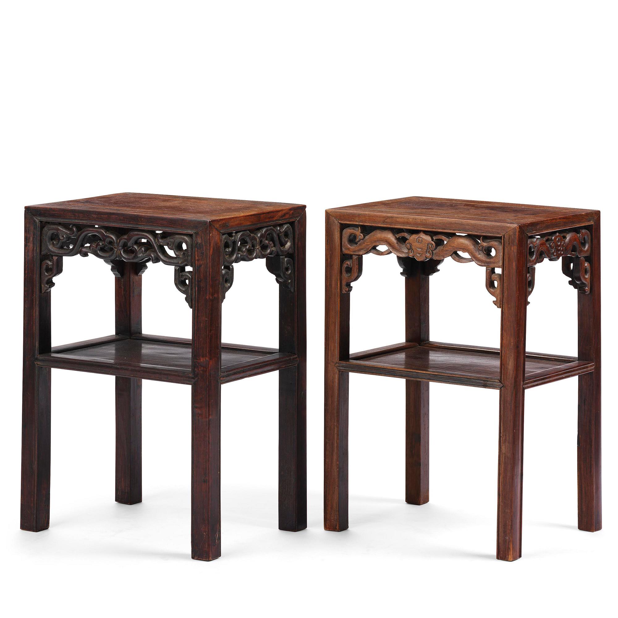 A set of two Chinese hardwood stands/tables, late Qing dynasty.
