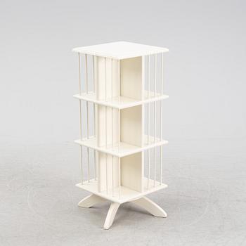 A revolving bookcase, end of the 20th century.