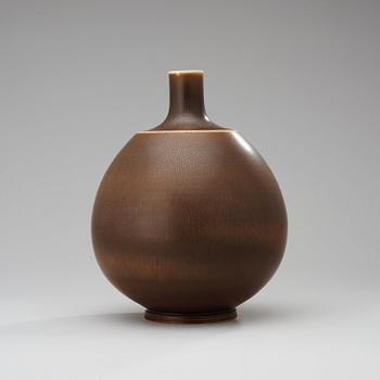 A Berndt Friberg stoneware vase, Gustavsberg Studio 1965.