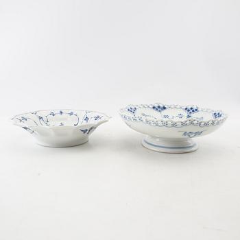 Service pieces 9 pcs "Musselmalet" mostly full lace Royal Copenhagen Denmark 20th century porcelain.