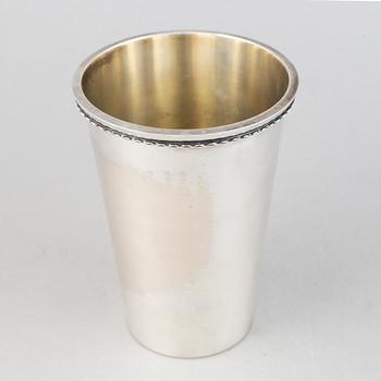 Sven-Arne Gillgren, bägare, silver, GAB, Eskilstuna, 1973.
