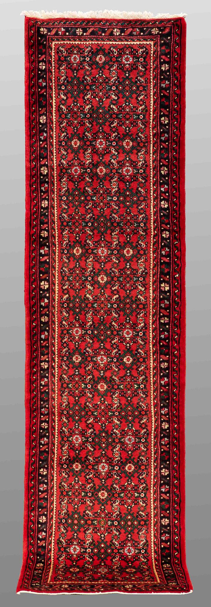 A RUNNER, Hosenabad, ca 272 x 64 cm.
