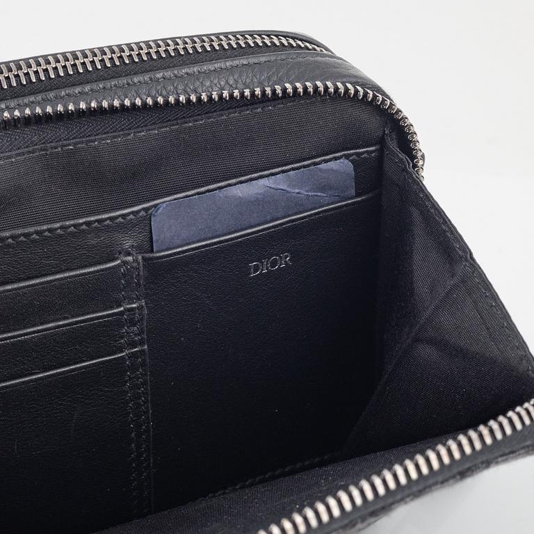 Christian Dior, väska, "Wallet on Strap", 2021.