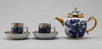 KAFFESERVISDELAR, 3 st, porslin, Kina, sekelskifte 1700/1800-tal.