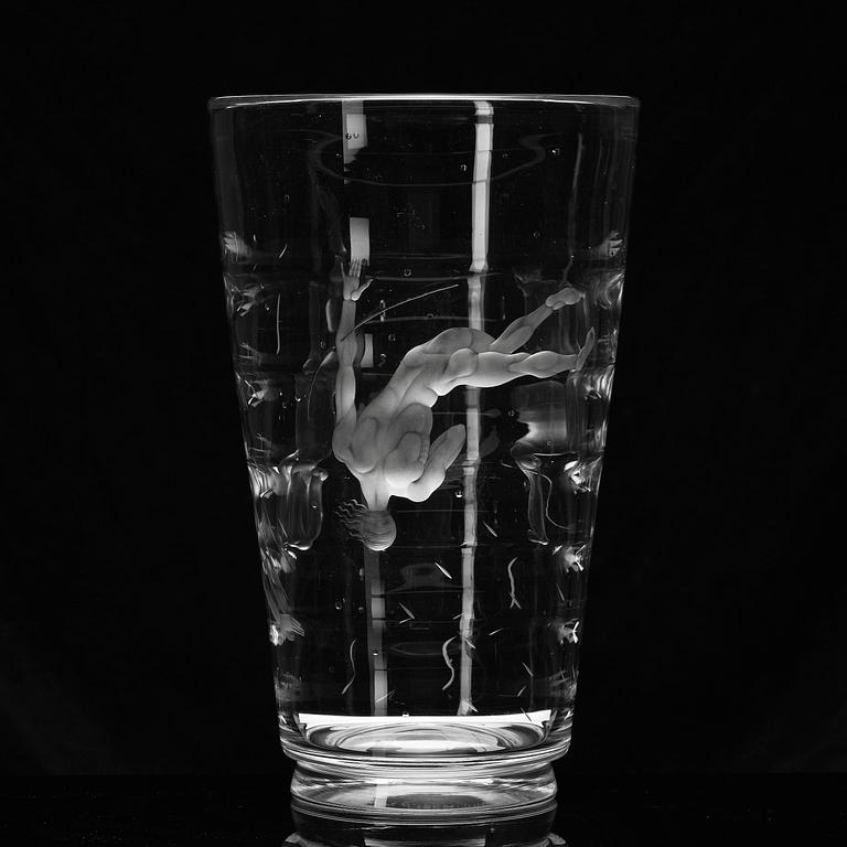 Vicke Lindstrand, a "Pärlfiskare" (Pearl Fisher) engraved glass vase, model 1115, Orrefors, Sweden, 1936.