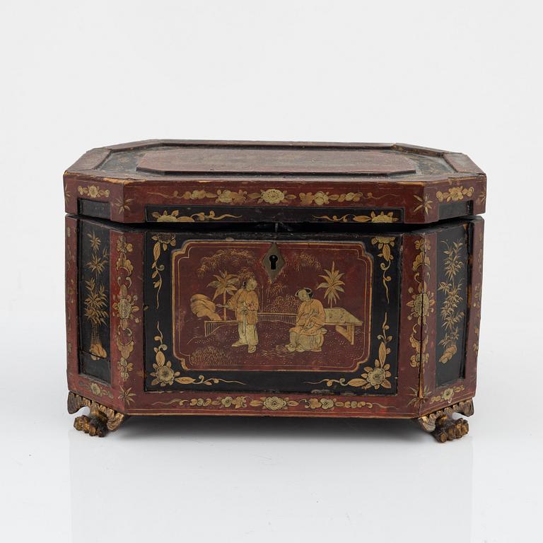 A lacquer casket and lacquer lidded box, China, 19th century.