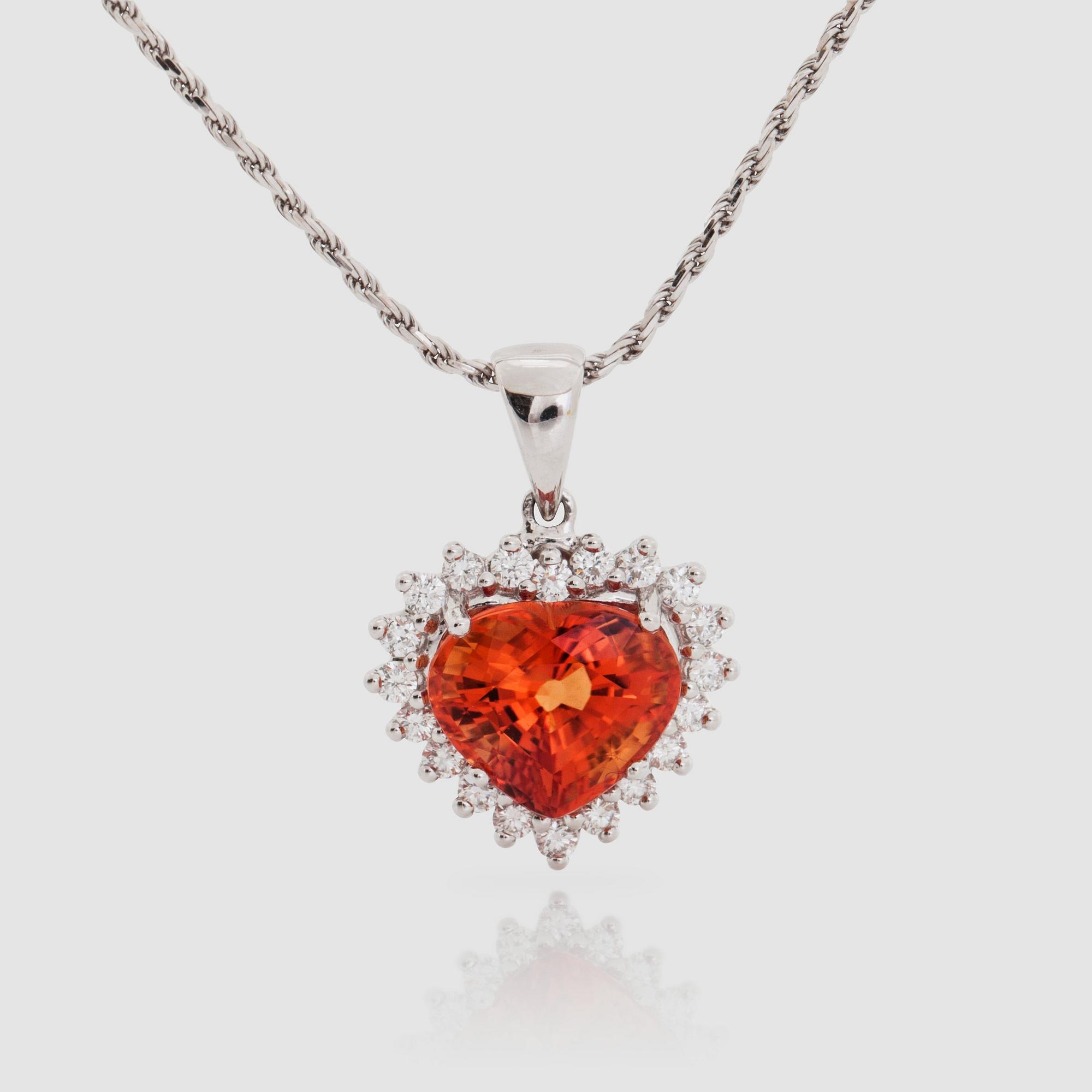 HÄNGE med orange safir, 5.14 ct, AIGS certifikat medföljer.