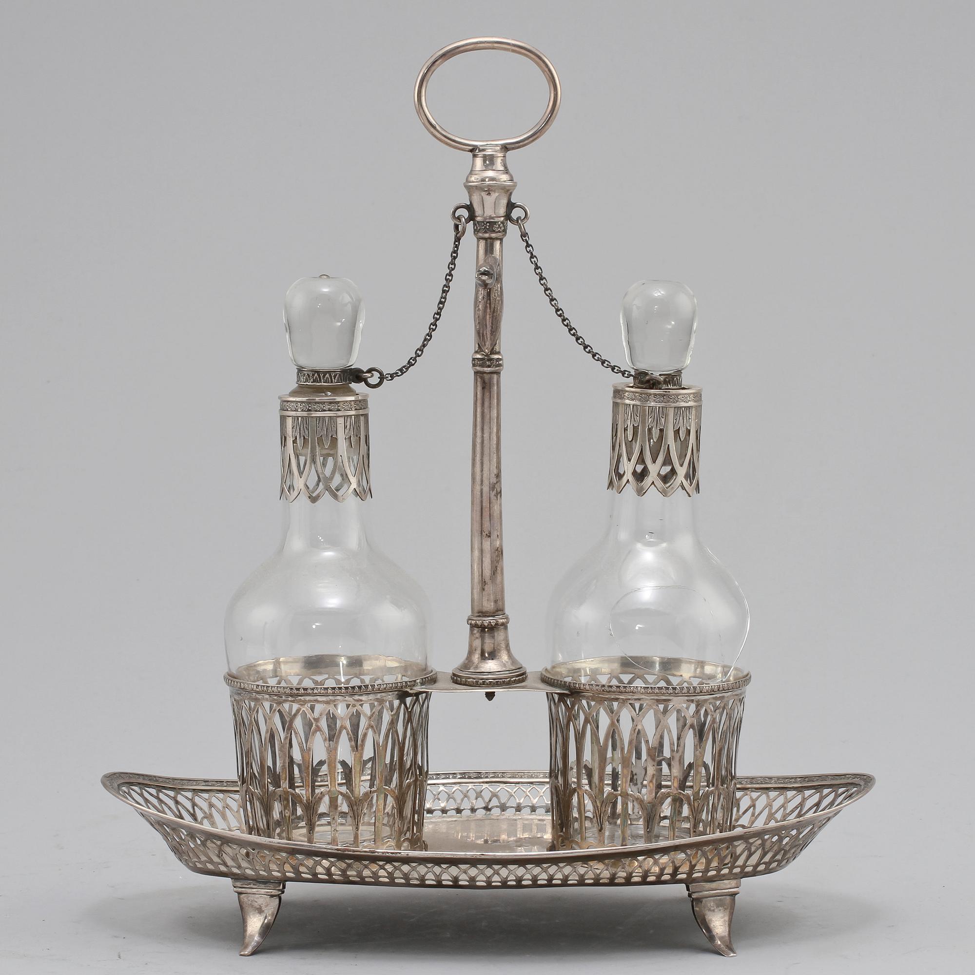 BORDSSURTOUT, silver, omkring 1900. Total vikt 800 g.