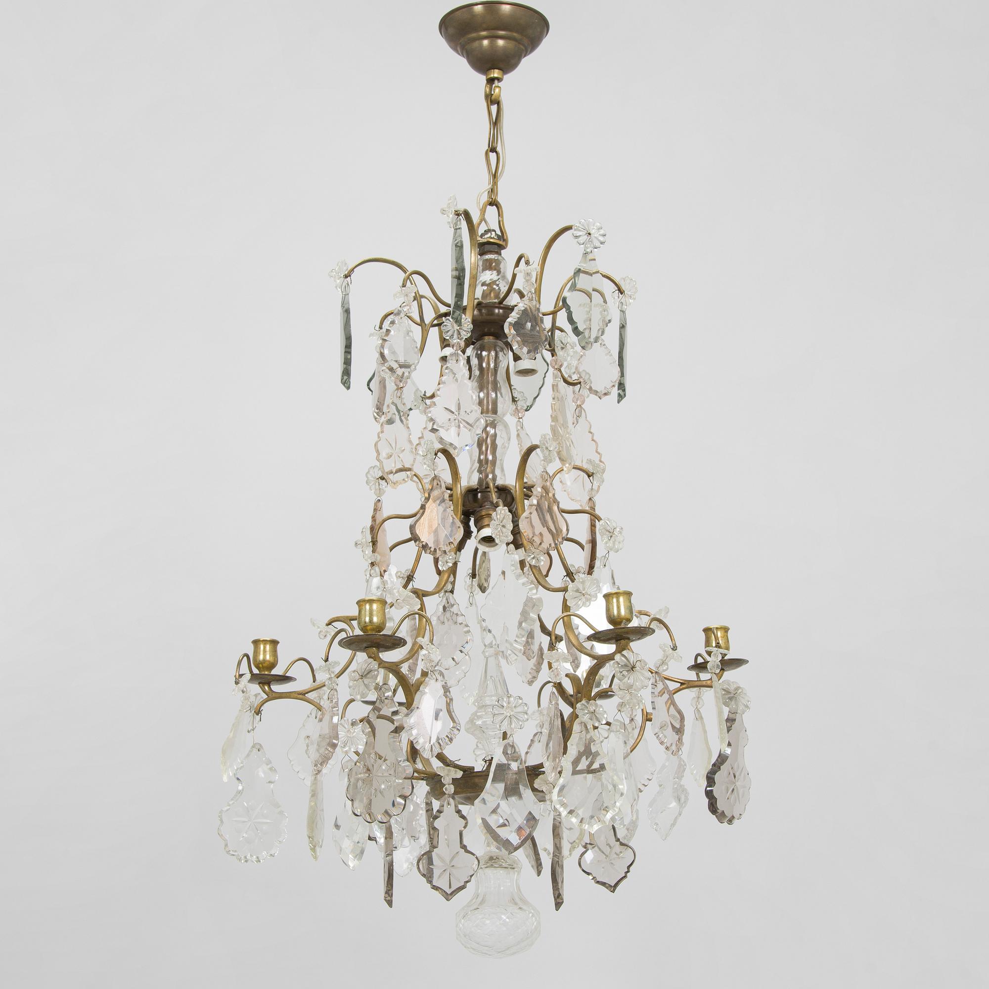 Kattokruunu, 1900-luvun puoliväli.