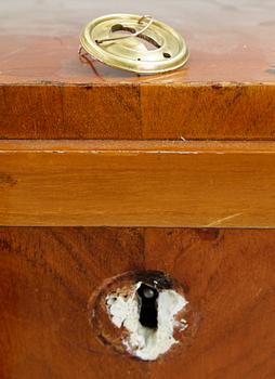 CHIFFONJÉ, sengustaviansk, 1800-talets mitt.