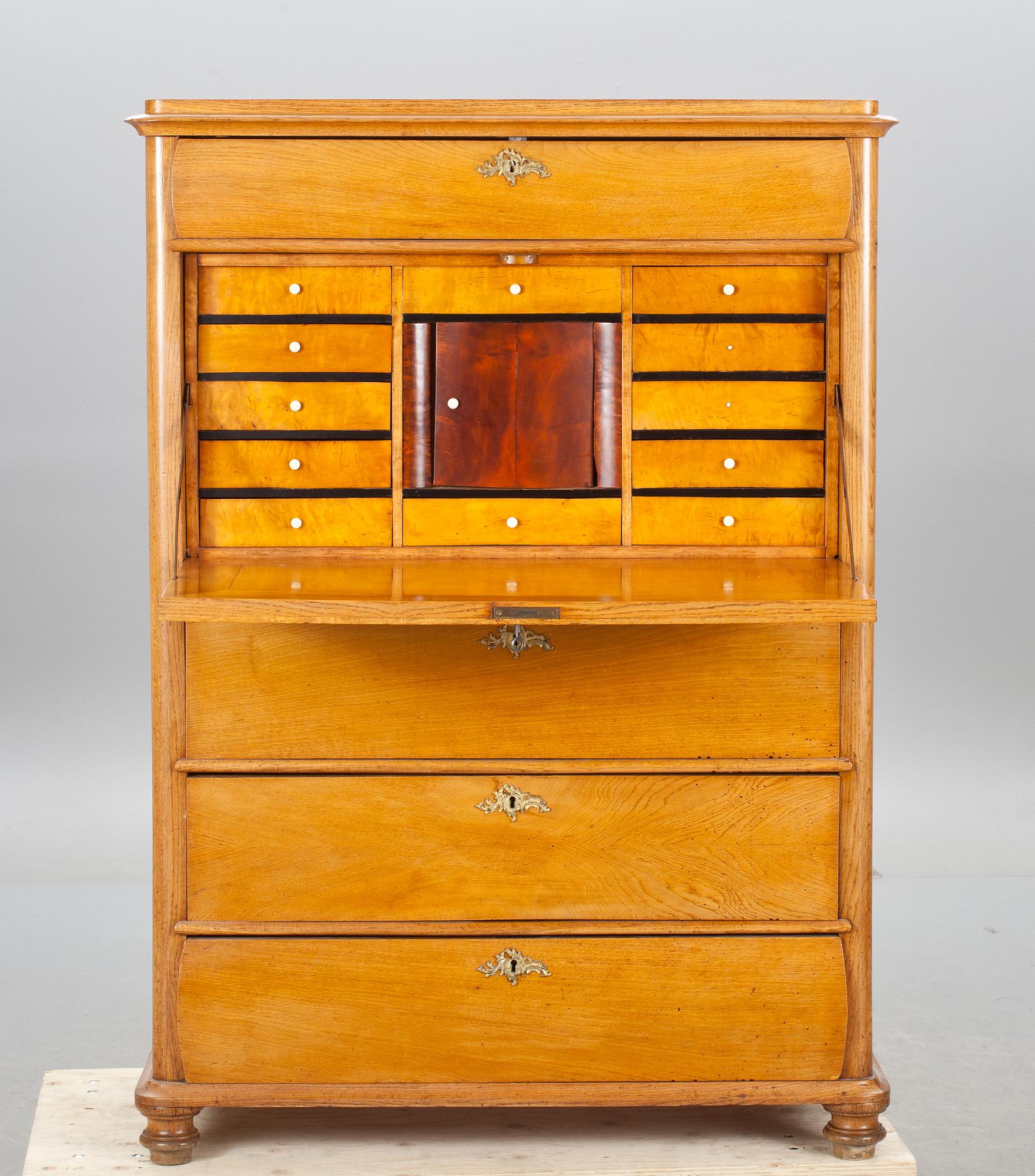 SKRIVSEKRETÄR, 1900-talets första hälft.