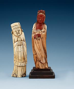 1709. Two Ivory figures of deities, 17/18th Century.