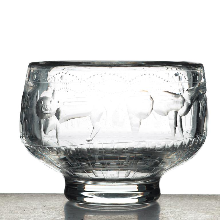 Erik Höglund, an engraved glass bowl, Boda, Sweden 1950's.