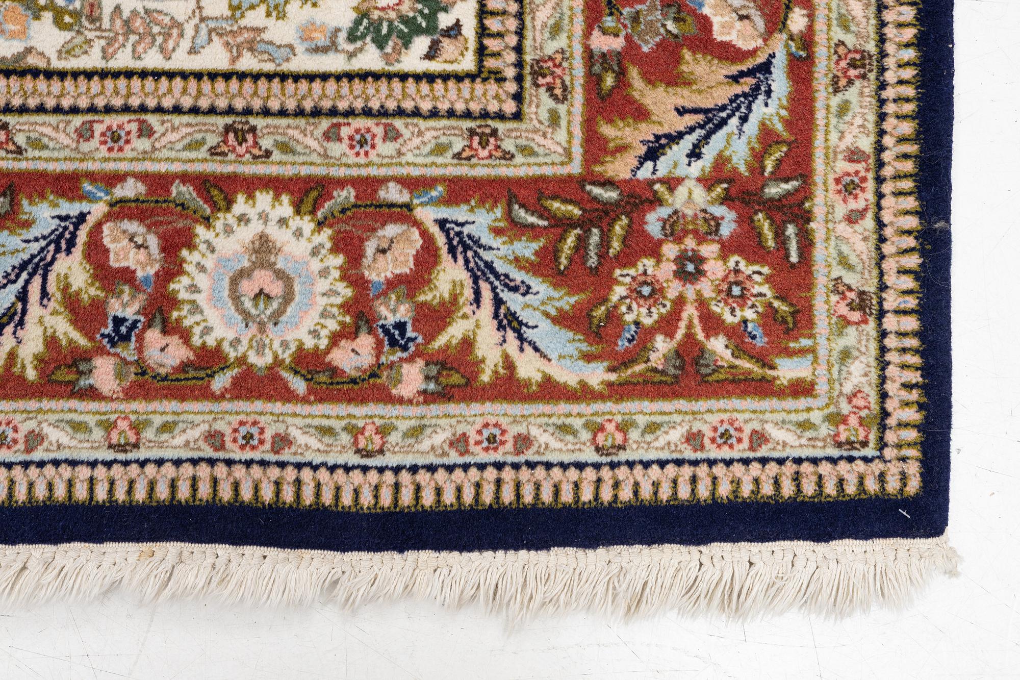 Carpet, Persia, approx. 290 x 195 cm.