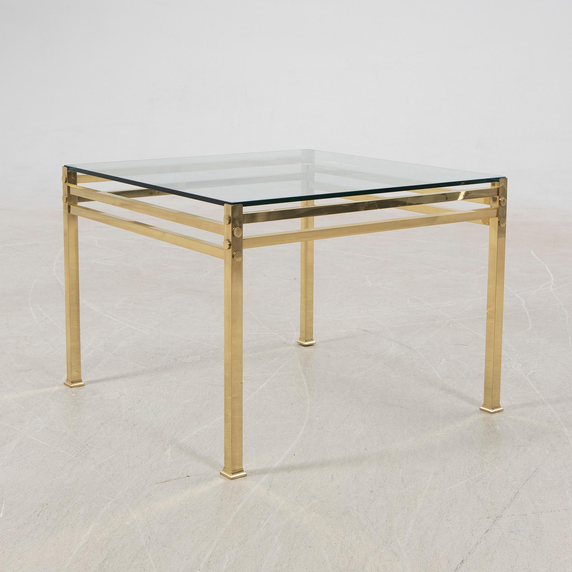 Coffee table, late 20th century/early 21st century.