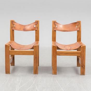 Six French 1960s chairs.