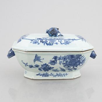 Terrin med lock, exportporslin, Kina, Qianlong (1736-96).