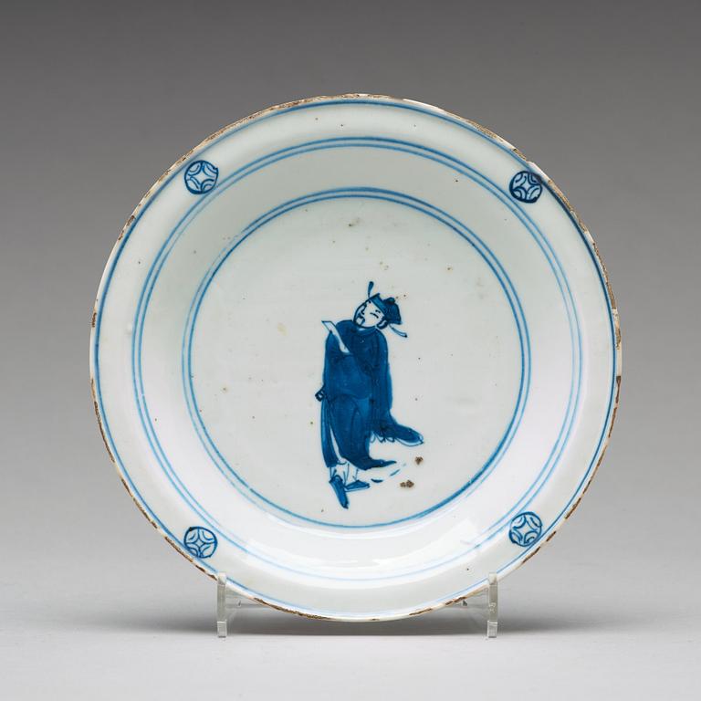 A set of five blue and white dishes, Ming dynasty, Tianqi/Chongzhen, 17th Century.