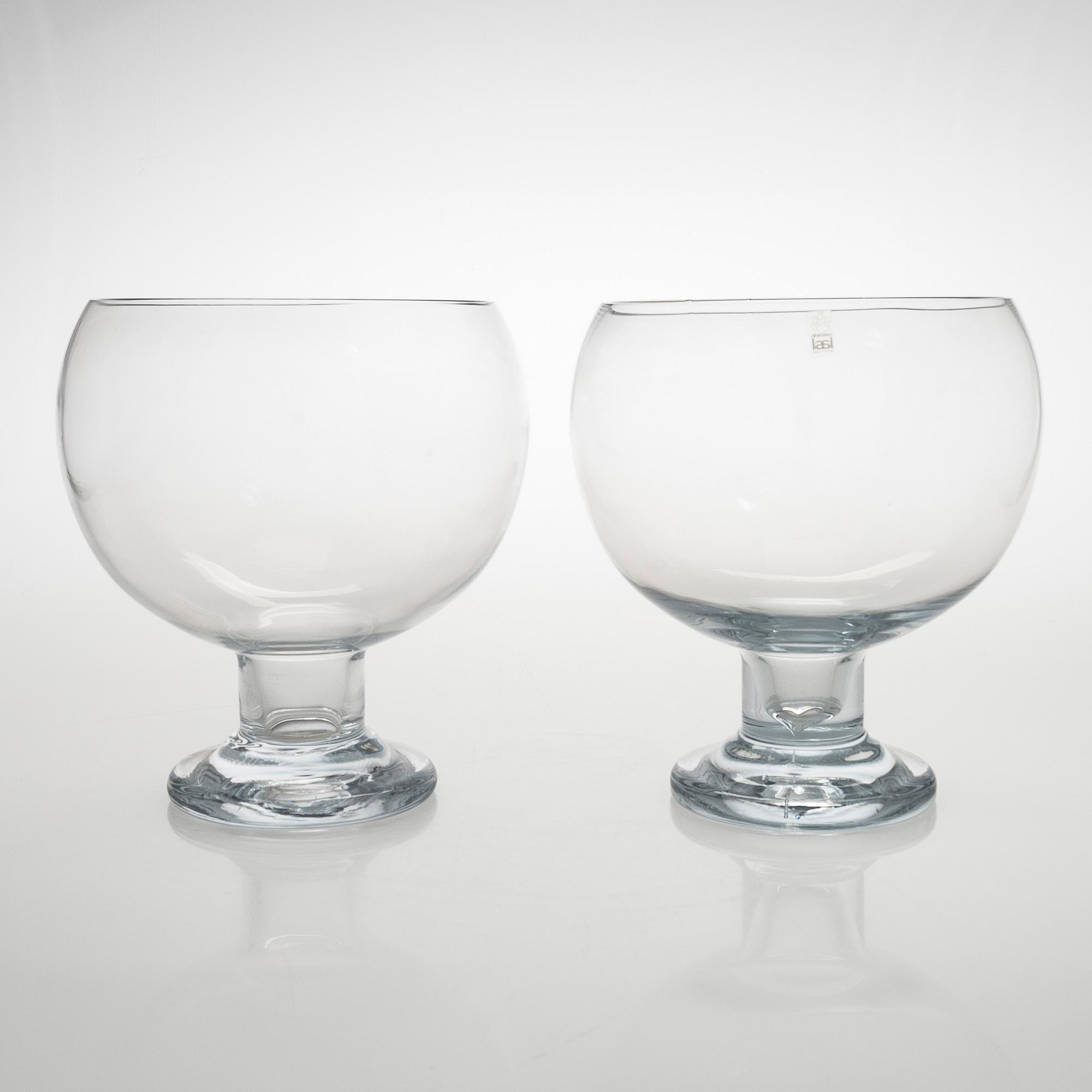 Erkkitapio Siiroinen, 1970s glass bowls, 2 pcs, "Old King Cole" Riihimäen Lasi, Finland.