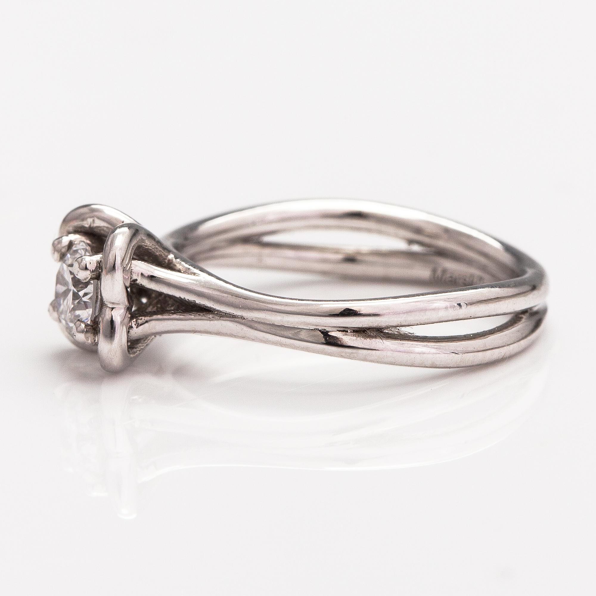 Ring, 18K vitguld, diamant ca. 0.33 ct.