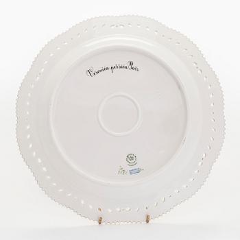 A "Flora Danica" porcelain plate, Royal Copenhagen, Denmark, 20th century.