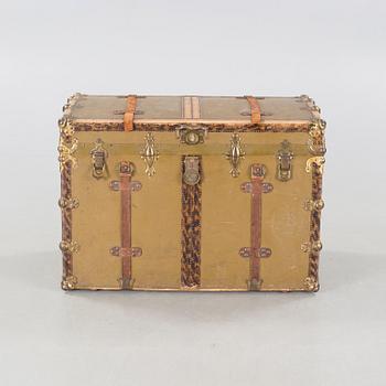 KOFFERT, omkring år 1900.