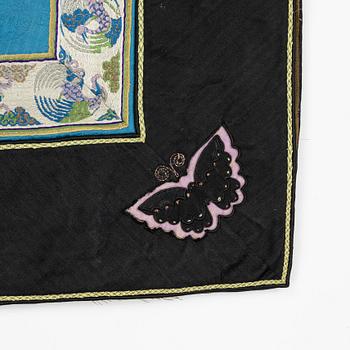 A female silk robe/over coat for winter, Qing dynasty, 19th century.