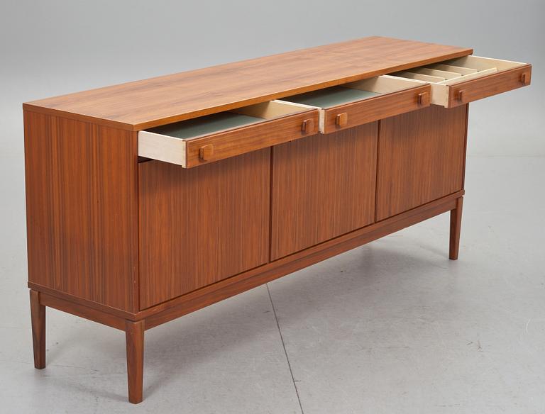 SIDEBOARD, Ulferts, Tibro, Sverige 1960-tal.