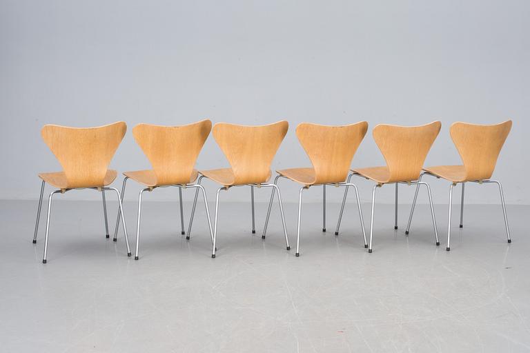 STOLAR, 6 st, "Sjuan", Arne Jacobsen för Fritz Hansen.
