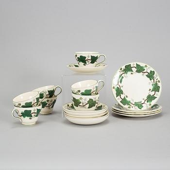 SERVISDELAR, 17 delar, "Napoleon Ivy" Wedgwood, England, flintgods.