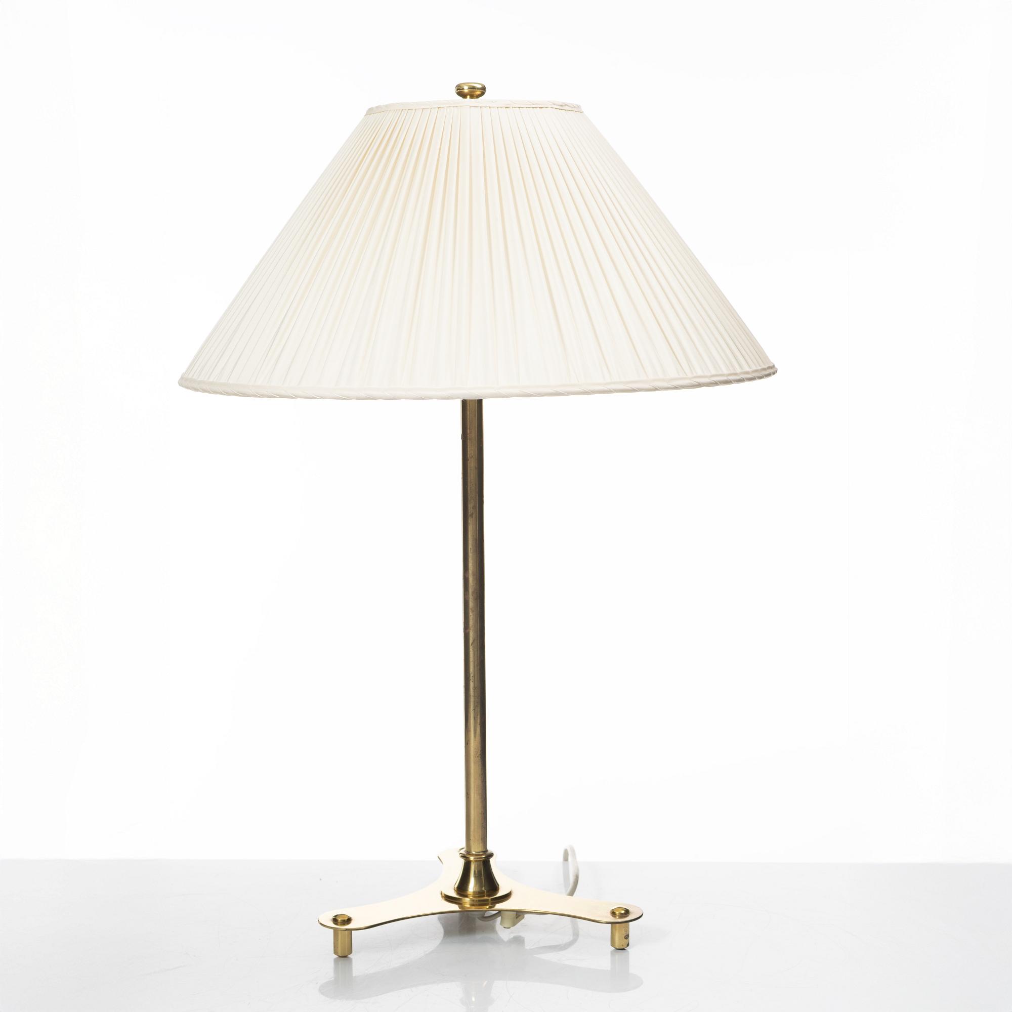 Josef Frank, bordslampa, modell nr 2467/2, Firma Svenskt Tenn.