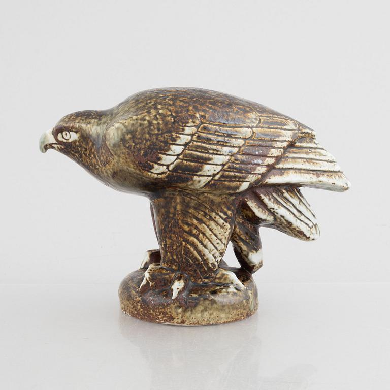 Lisa Larson, figurin, "Kungsörn", WWF i samarbete med Nordiska Kompaniet, Gustavsberg, 1975-87.