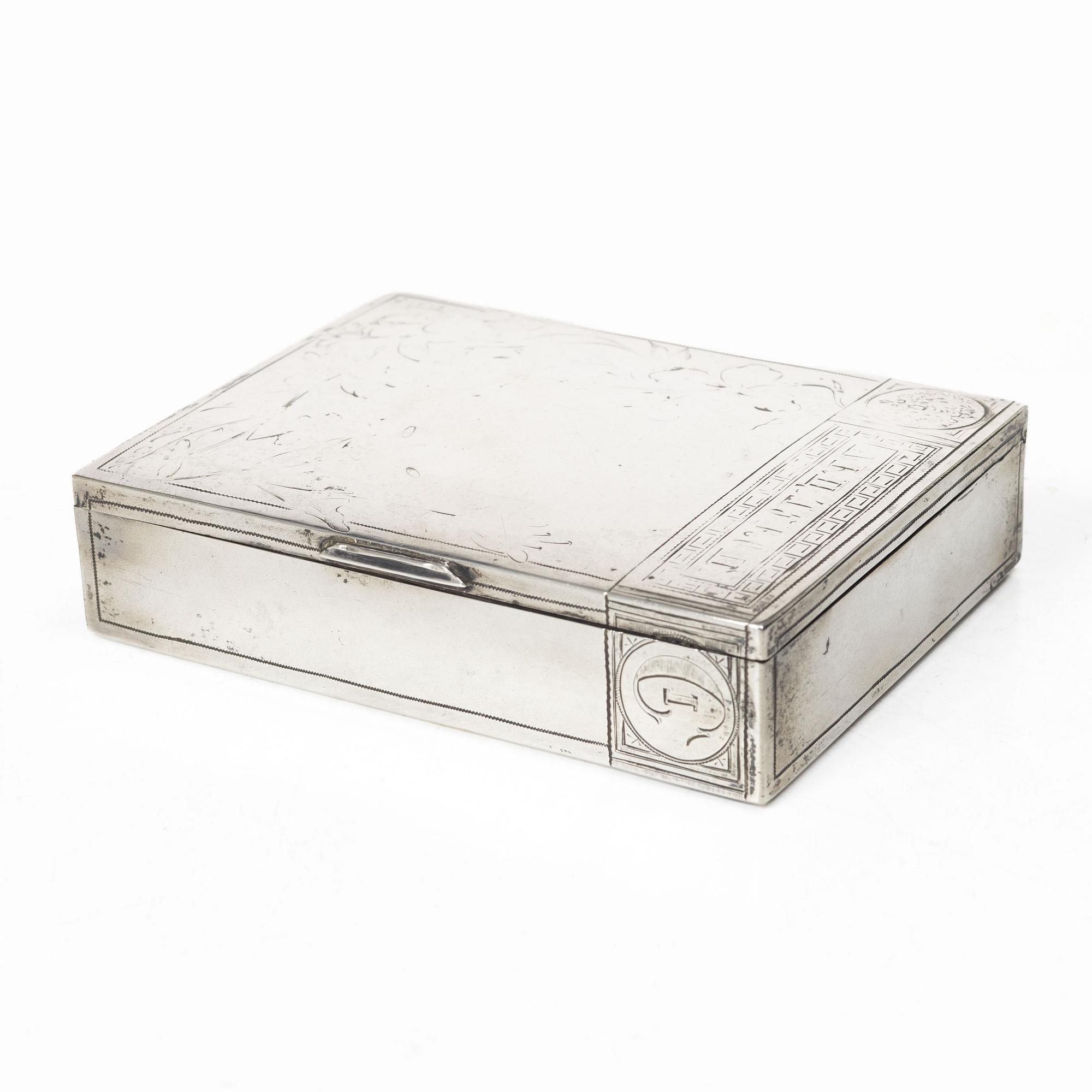 A Russian silver box, Moscow, 1908–1926.