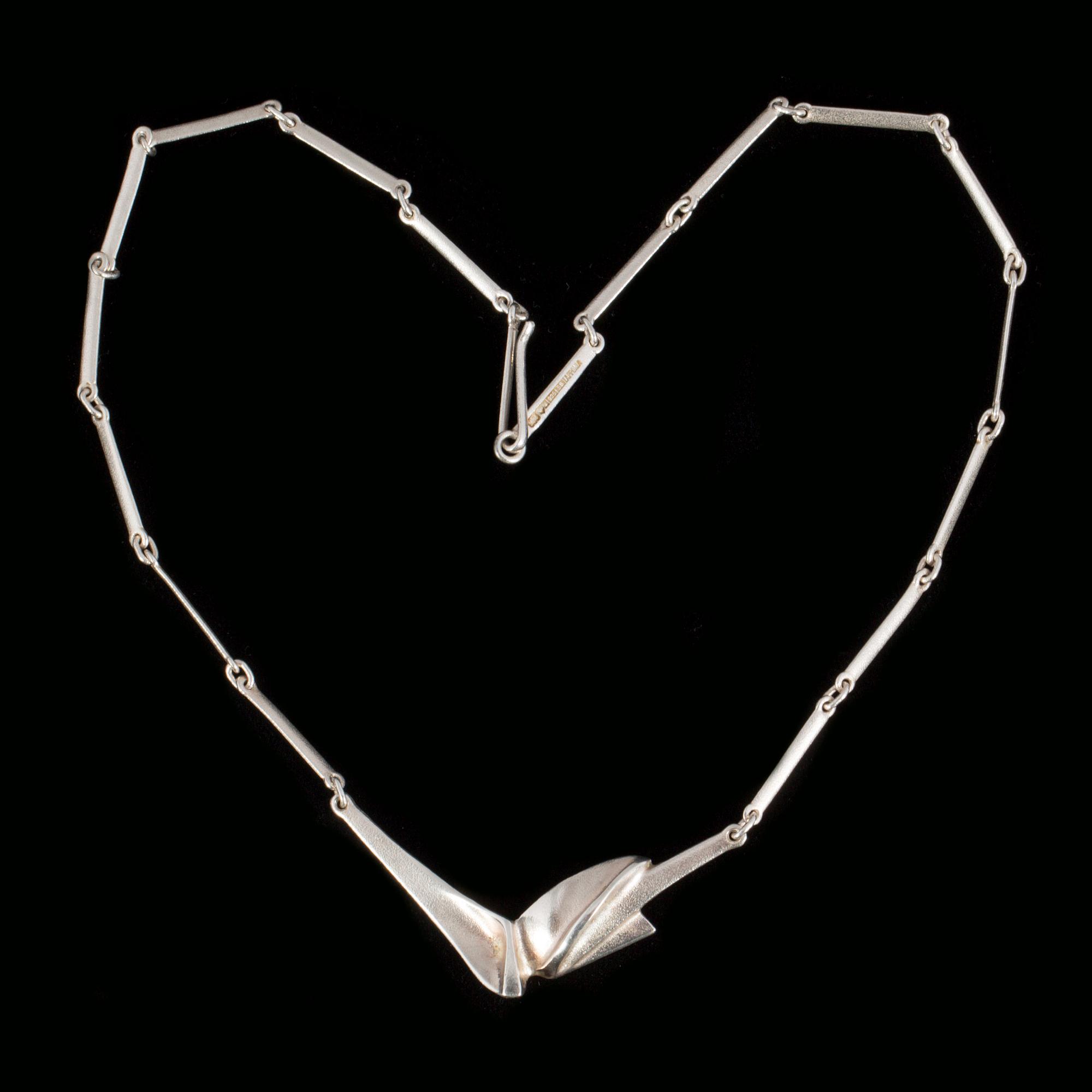 HALSSMYCKE, sterlingsilver. Lapponia, Finland, 1995. Vikt ca 13 g.