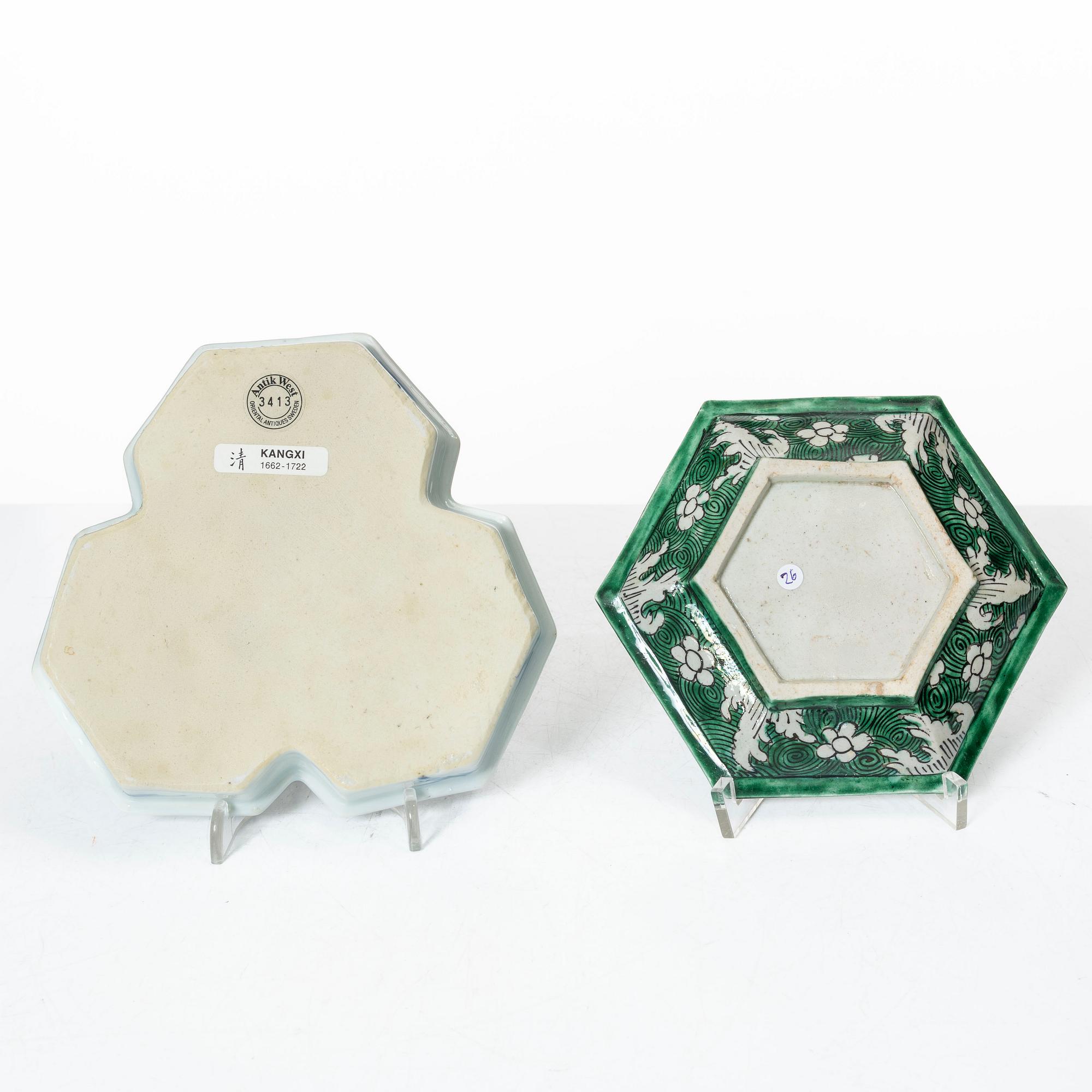 Two Chinese dishes, Qing dynasty, Kangxi (1662-1722).