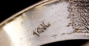 RING, 14K guld med 9 briljantslipade vita stenar. Vikt 3,2 g.